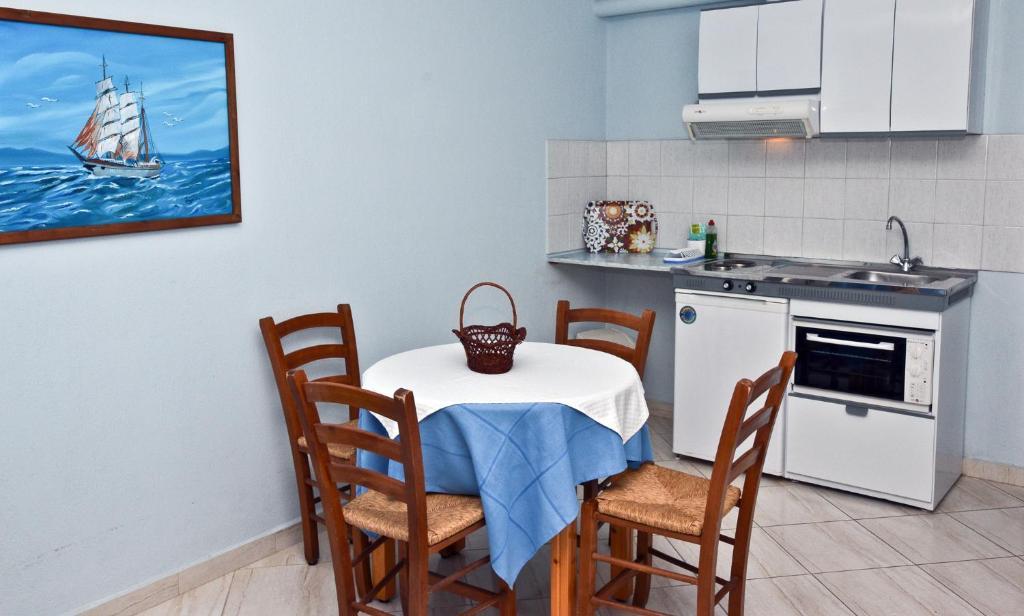 Aris Junior Studio & Apartments ネオ・キリマ 部屋 写真